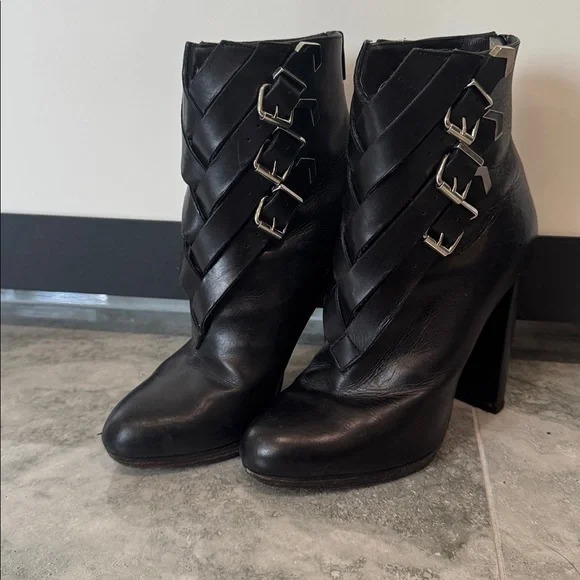 Christian Louboutin Black Leather Ankle Boots - Picture 3 of 8